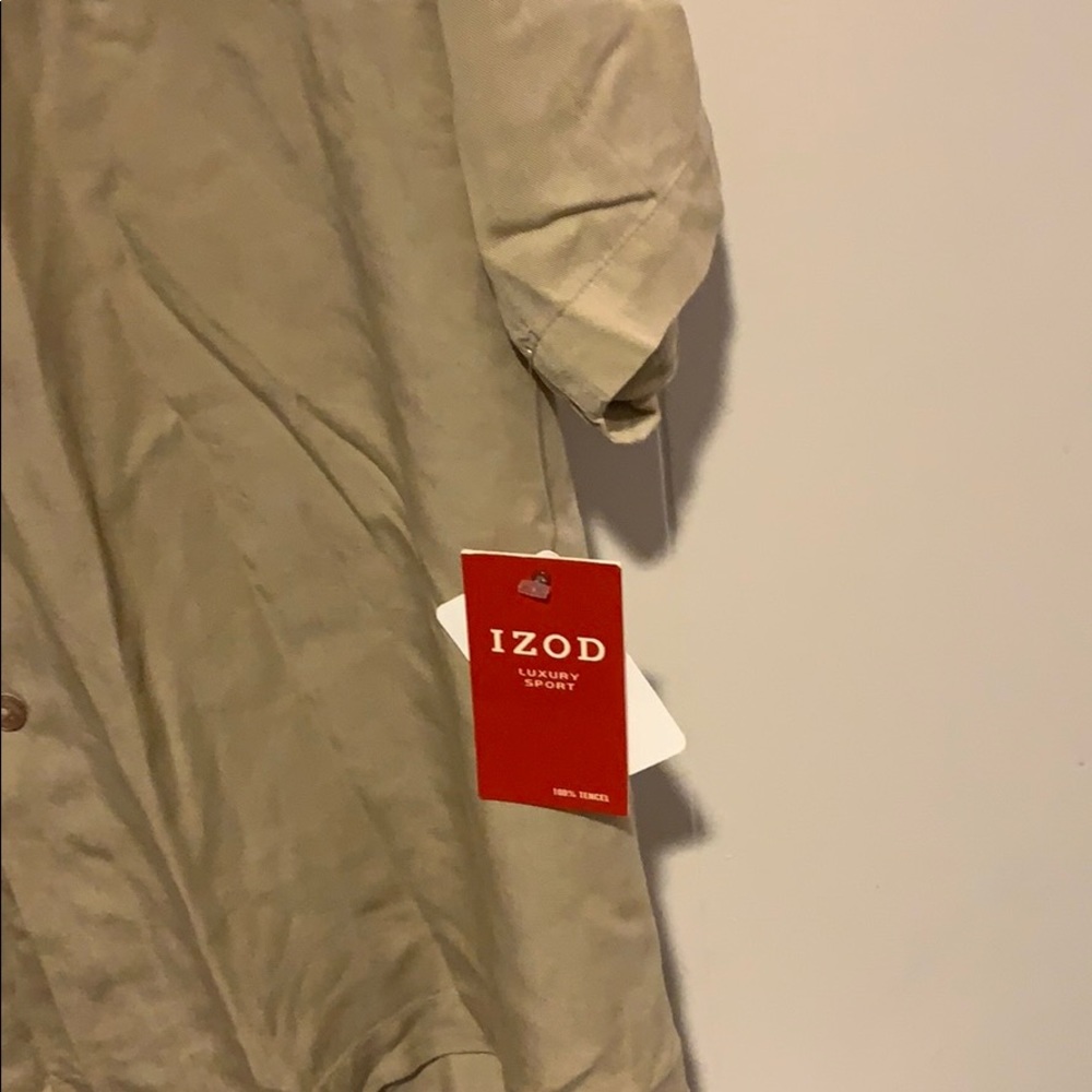 Izod - Picture 3 of 4